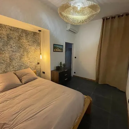 110m2 Terrasse Climatise Quartier Medieval 아파트 클레르몽페랑