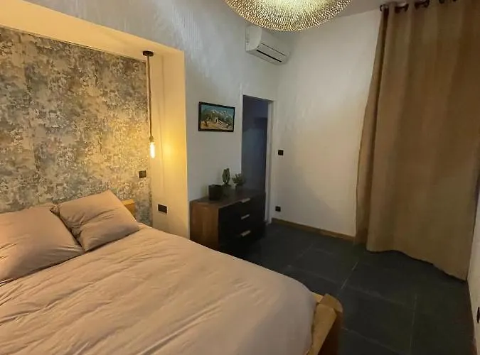 110m2 Terrasse Climatise Quartier Medieval 아파트 클레르몽페랑